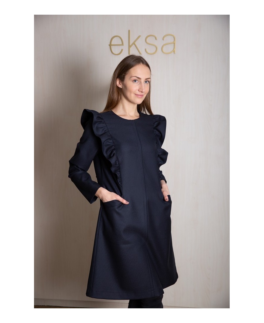 Platėjanti suknelė su sparneliais ir kišenėmis | eksa.lt