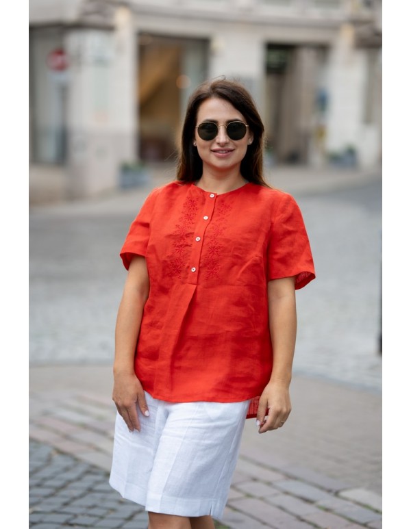Lininė palaidinė su siuvinėjimu – puošni ir laisvo kirpimo | eksa.lt
